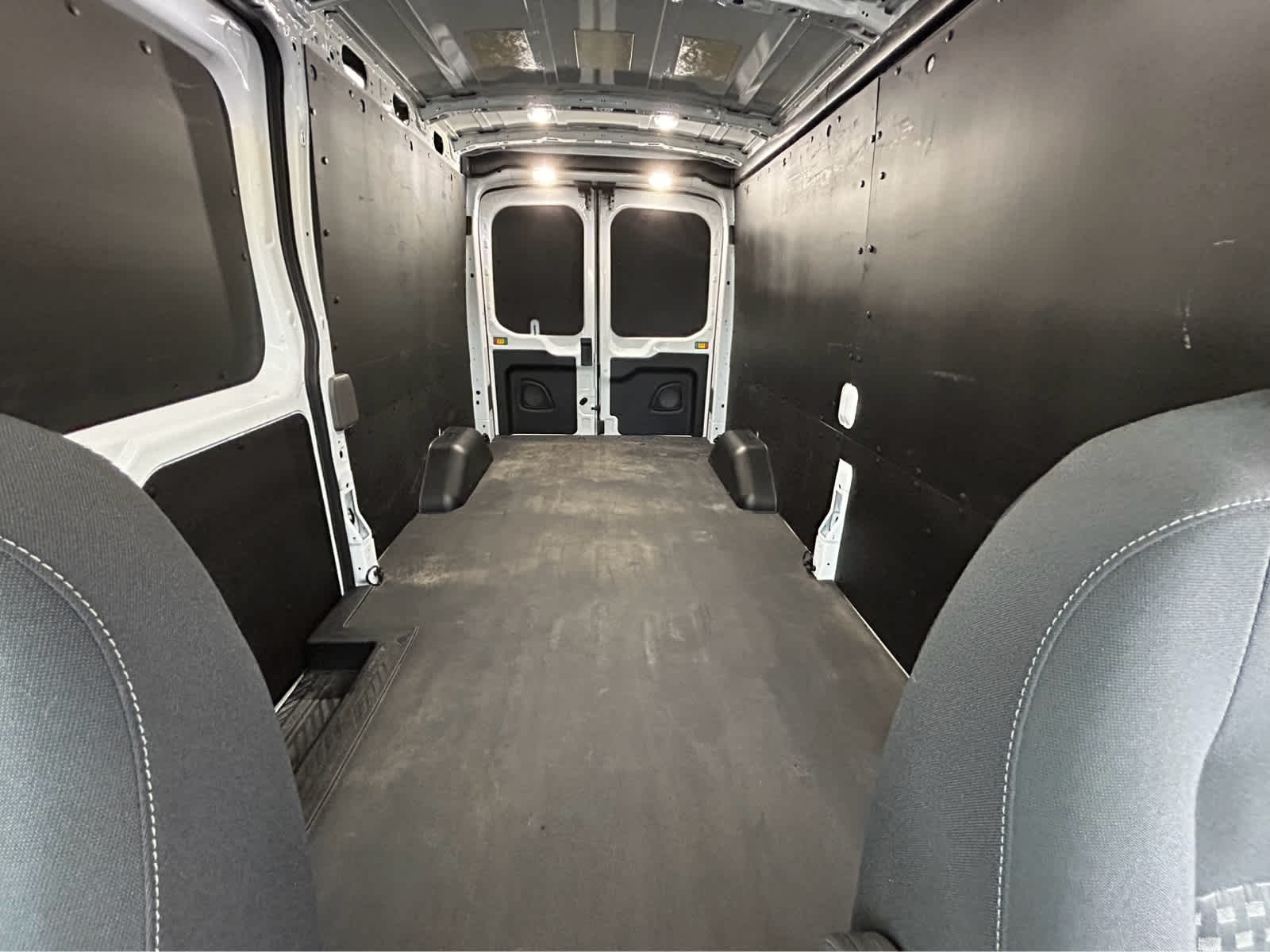 Used 2023 Ford Transit 250 - photo 16