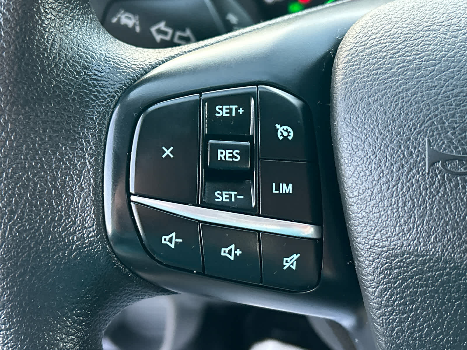 Used 2023 Ford Transit 250 - photo 23