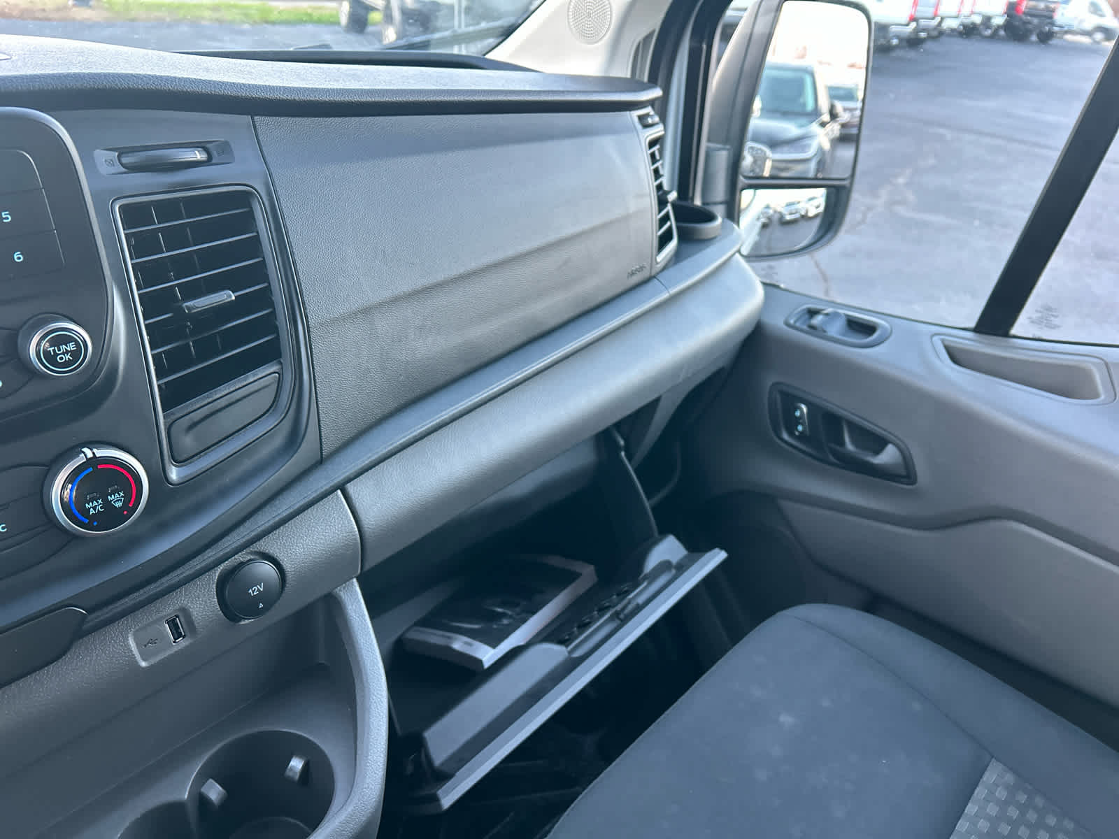 Used 2023 Ford Transit 250 - photo 38