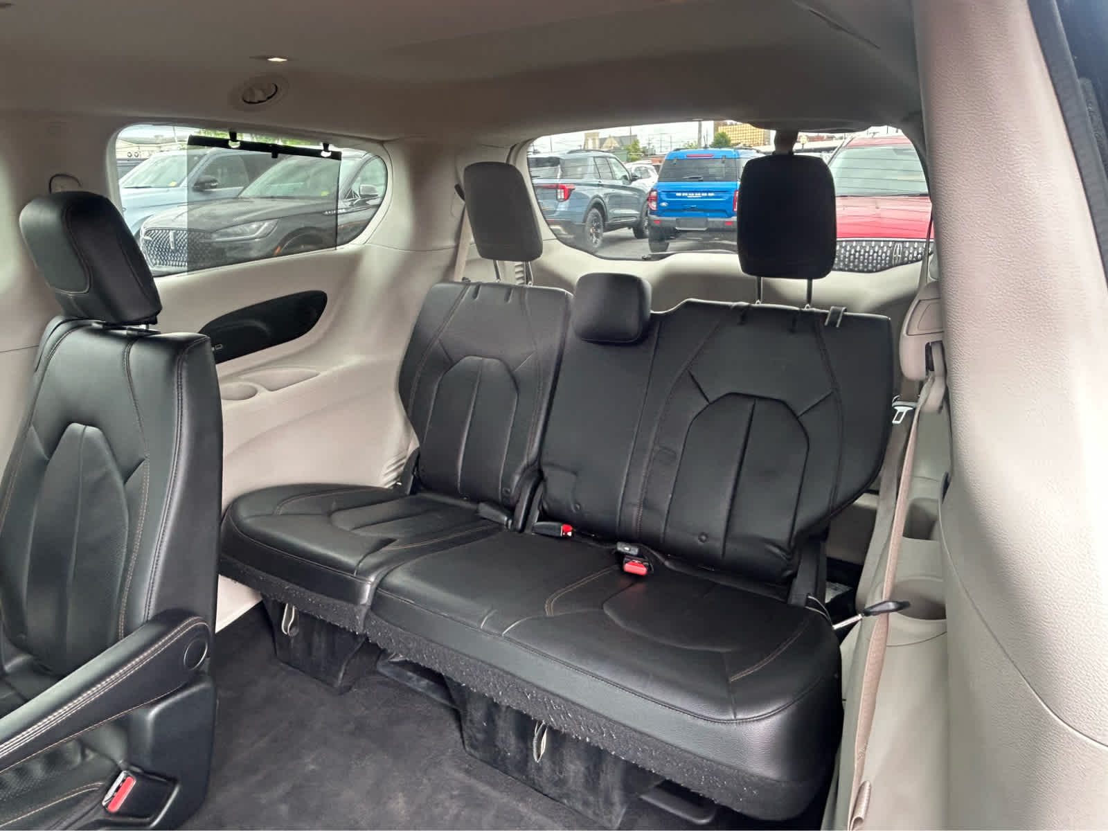 Used 2018 Chrysler Pacifica - photo 14