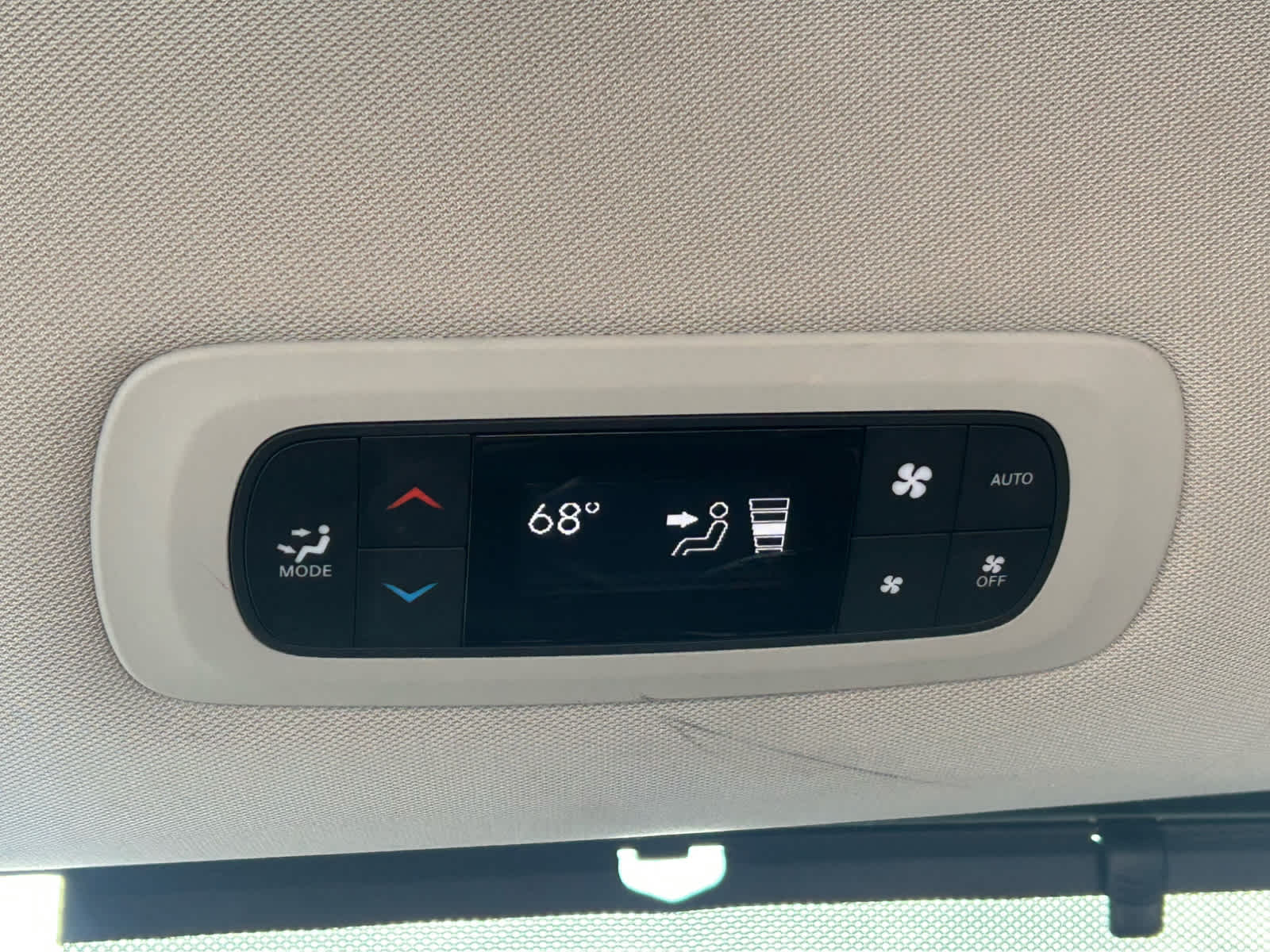 Used 2018 Chrysler Pacifica - photo 16