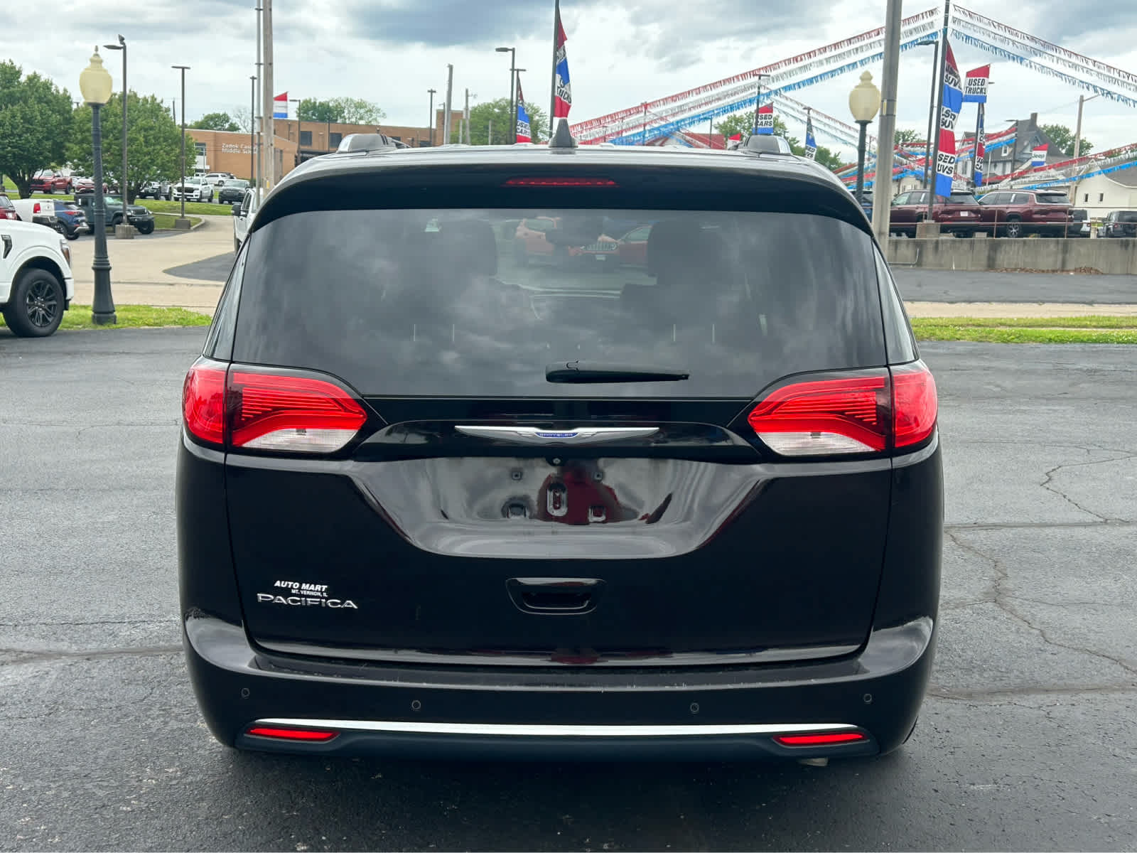 Used 2018 Chrysler Pacifica - photo 8