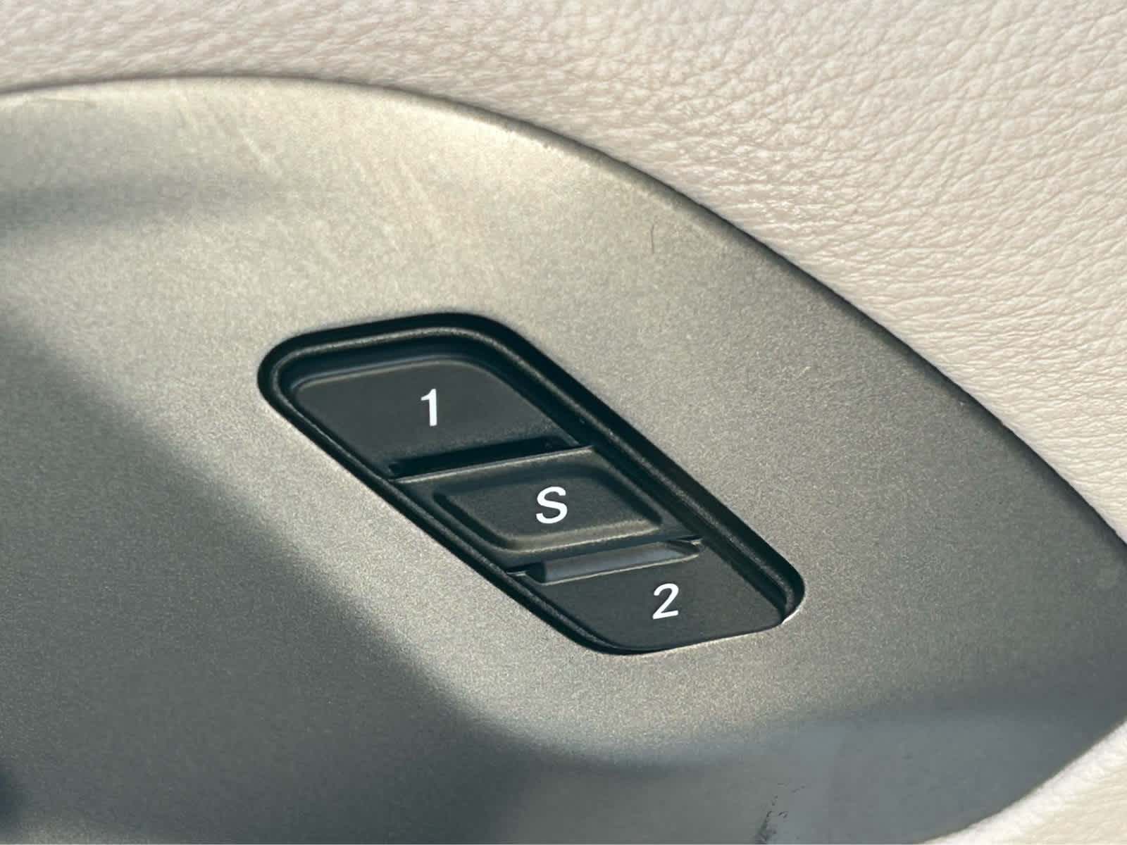 Used 2023 Chrysler Pacifica - photo 26