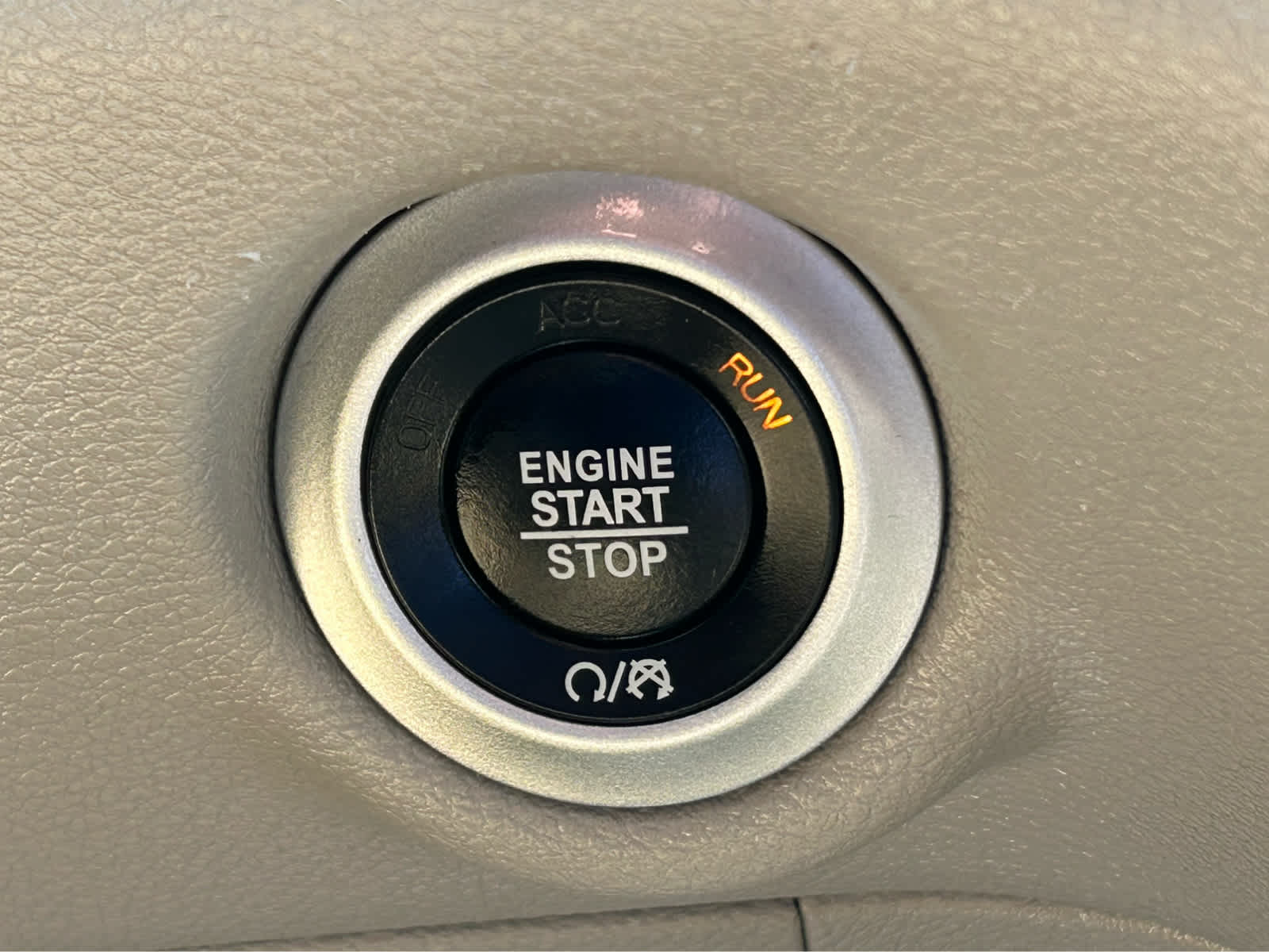 Used 2023 Chrysler Pacifica - photo 33