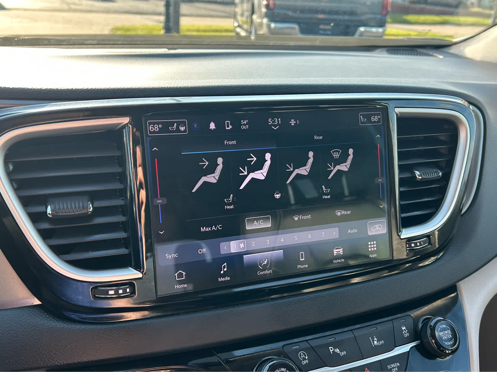 Used 2023 Chrysler Pacifica - photo 37