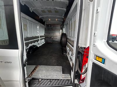 Used 2016 Ford Transit 250 - photo 1