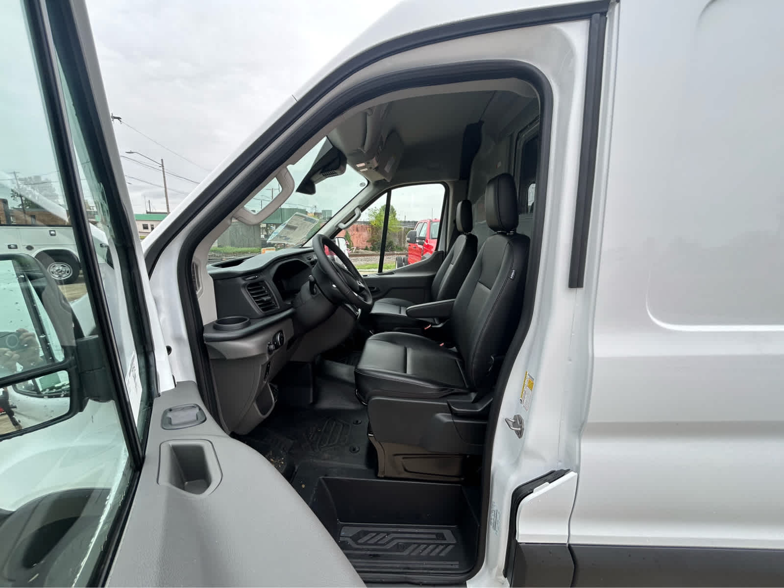 New 2026 Ford Transit 250 - photo 15
