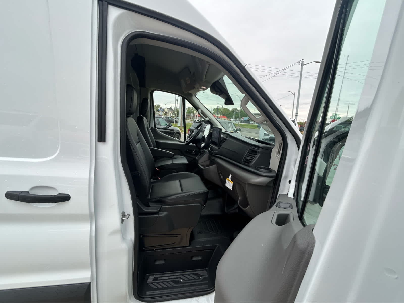 New 2026 Ford Transit 250 - photo 18