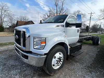 New 2027 Ford F-650 - photo 1