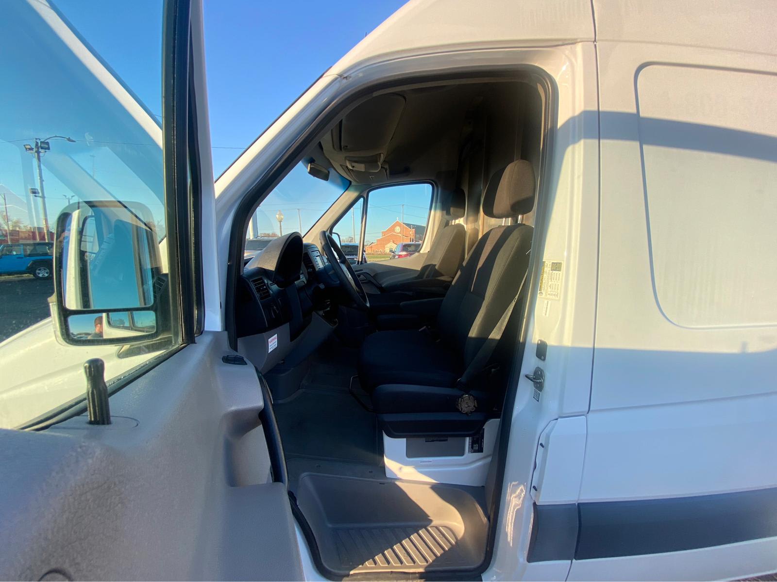 Used 2015 Freightliner Sprinter 2500 - photo 12