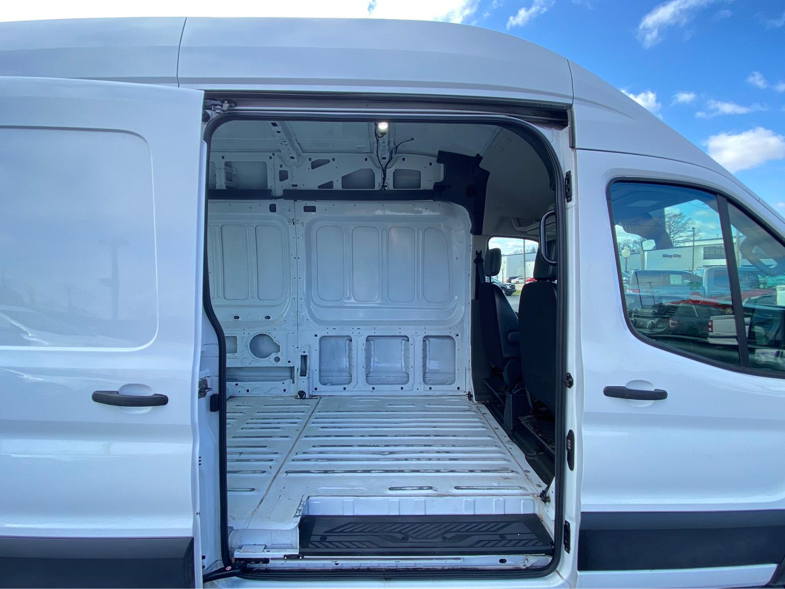 Used 2020 Ford Transit 250 - photo 8