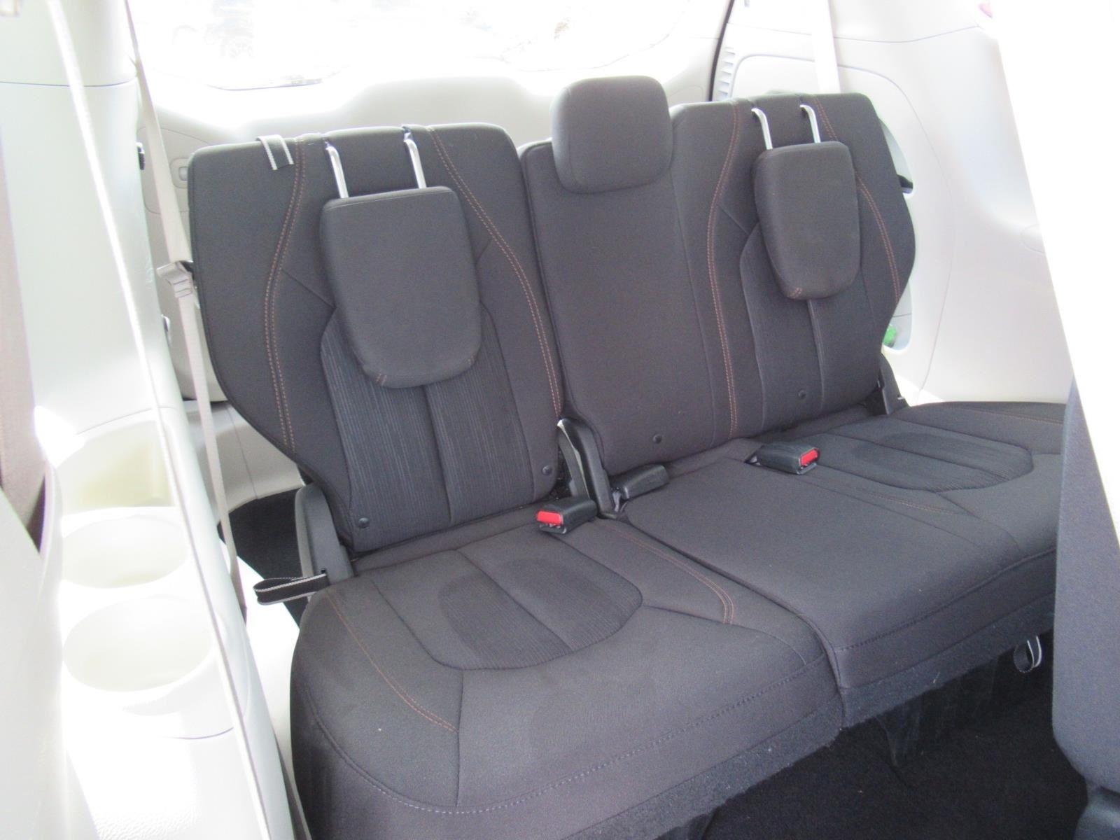 Used 2018 Chrysler Pacifica - photo 36