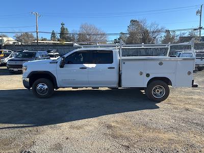 Used 2023 GMC Sierra 3500 Crew Cab Cab Chassis for sale #5466 - photo 2