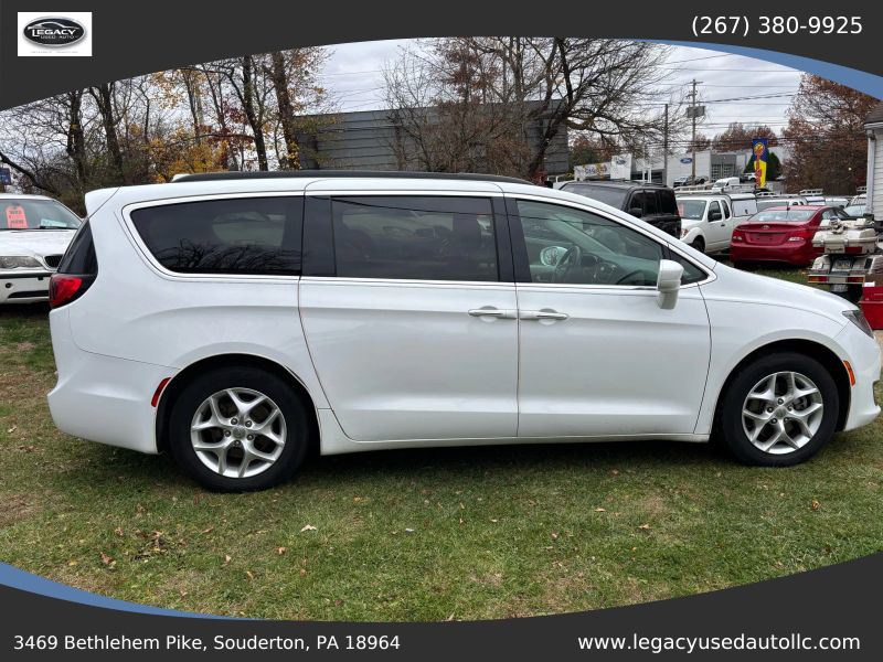 Used 2018 Chrysler Pacifica - photo 49