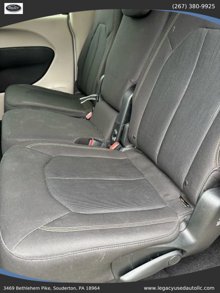 Used 2018 Chrysler Pacifica - photo 18