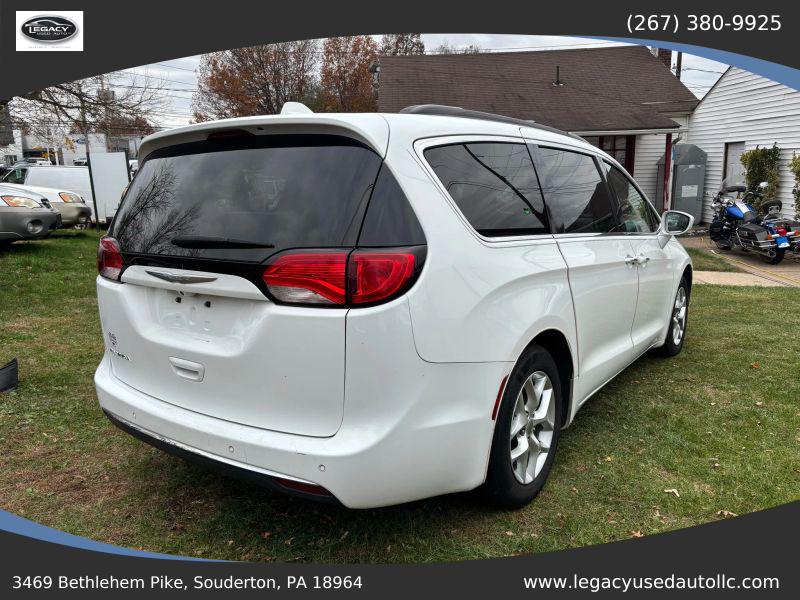 Used 2018 Chrysler Pacifica - photo 46