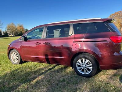 Used 2017 Kia Sedona Minivan for sale #282143 - photo 2