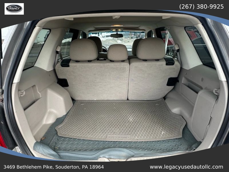 Used 2011 Ford Escape - photo 12