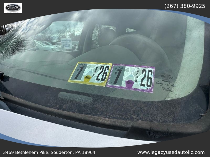 Used 2011 Ford Escape - photo 20