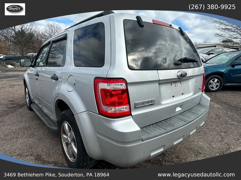Used 2011 Ford Escape - photo 9