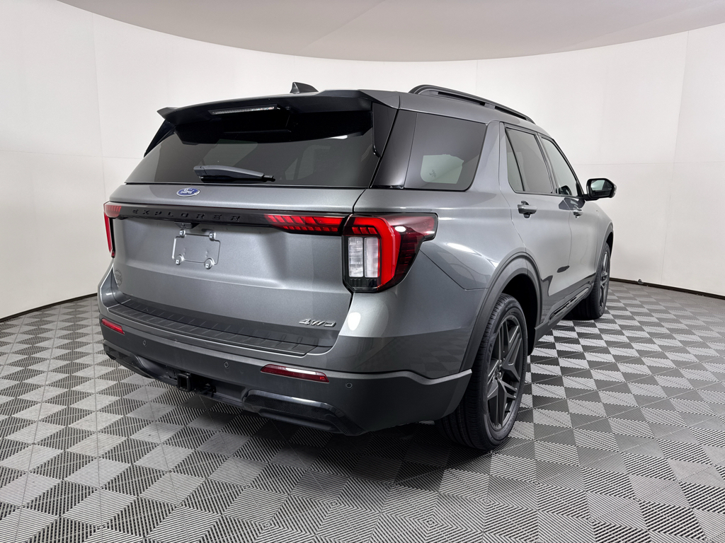 Used 2025 Ford Explorer - photo 19