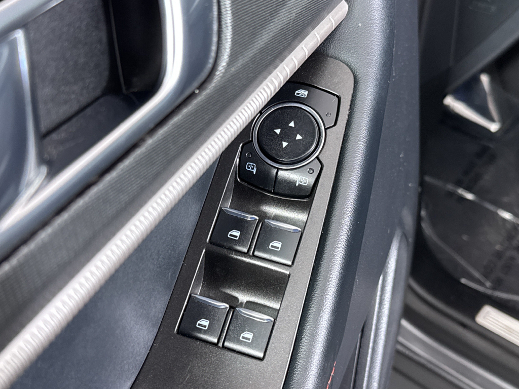 Used 2025 Ford Explorer - photo 25