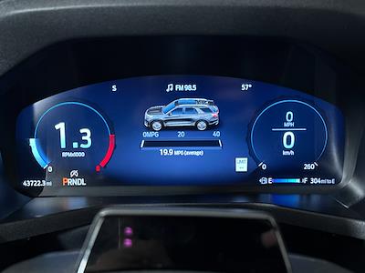 Used 2025 Ford Explorer - photo 2