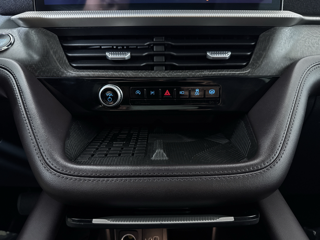 Used 2025 Ford Explorer - photo 25