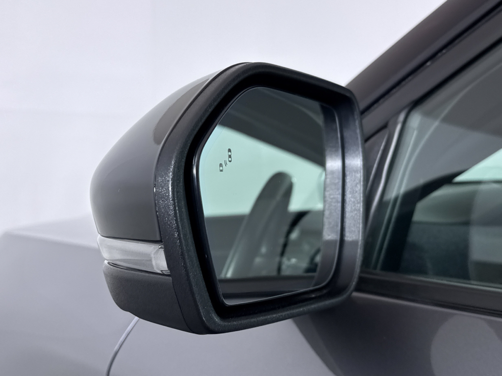 Used 2025 Ford Explorer - photo 27