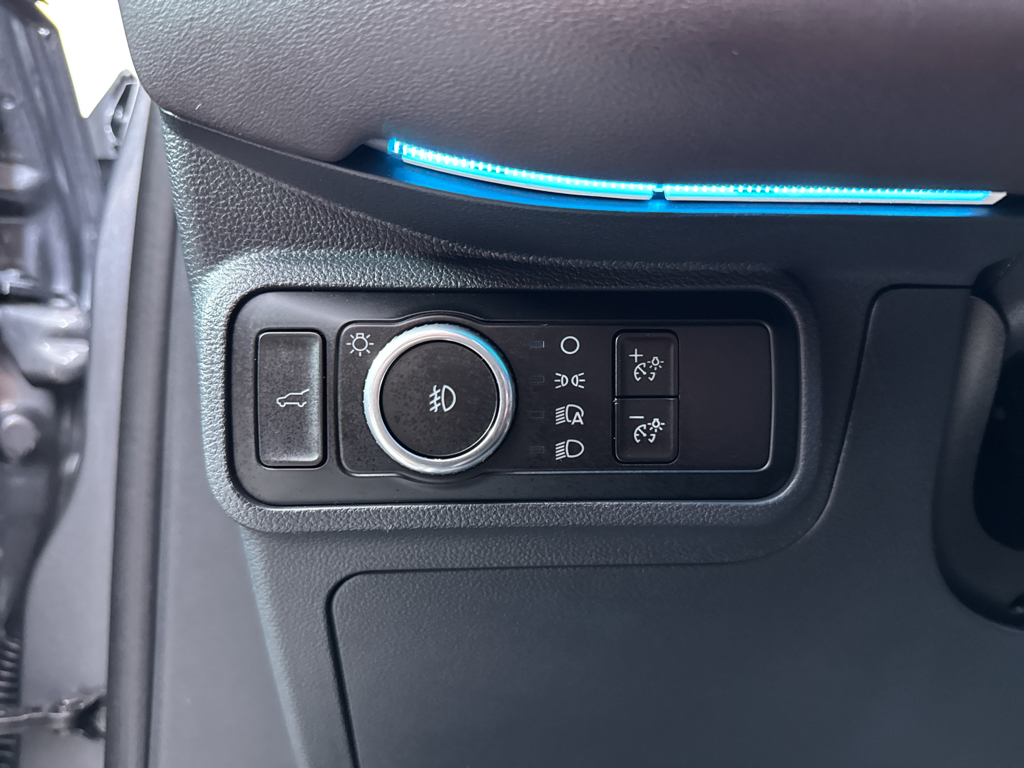Used 2025 Ford Explorer - photo 30