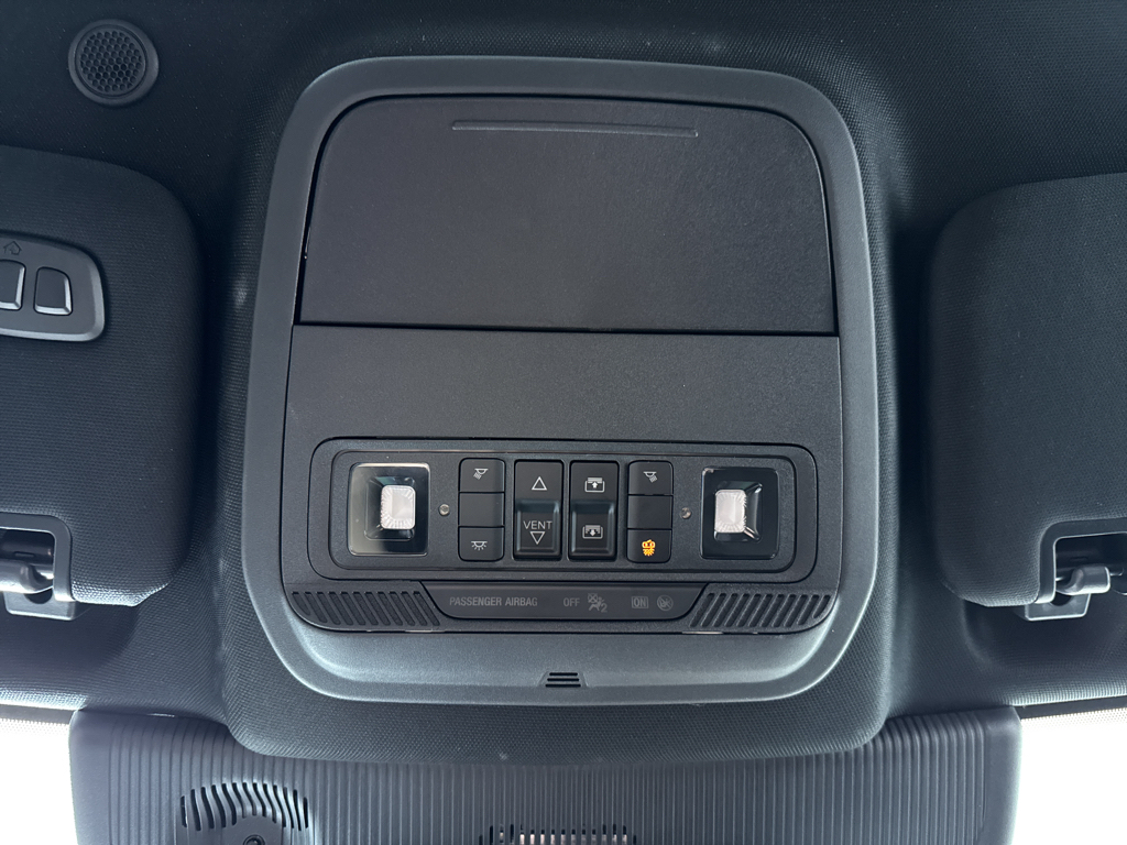Used 2025 Ford Explorer - photo 32