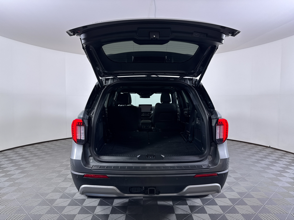 Used 2025 Ford Explorer - photo 9