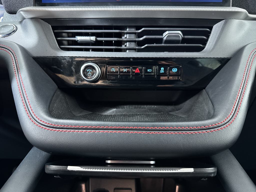 Used 2025 Ford Explorer - photo 23