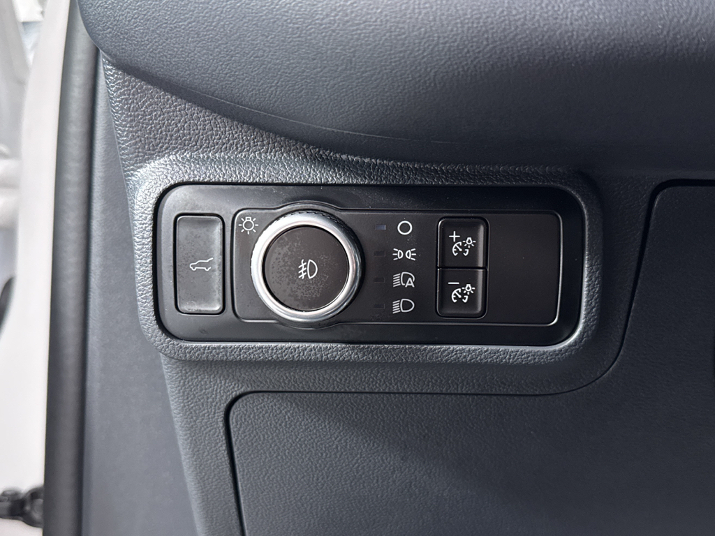 Used 2025 Ford Explorer - photo 30
