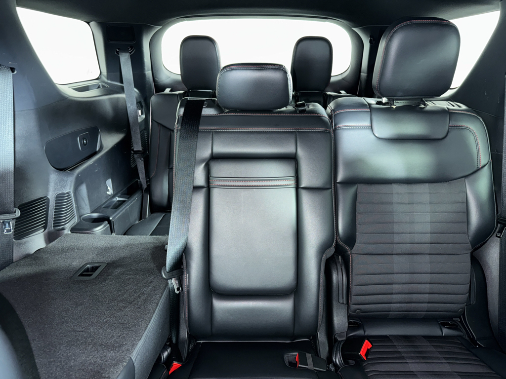 Used 2025 Ford Explorer - photo 7