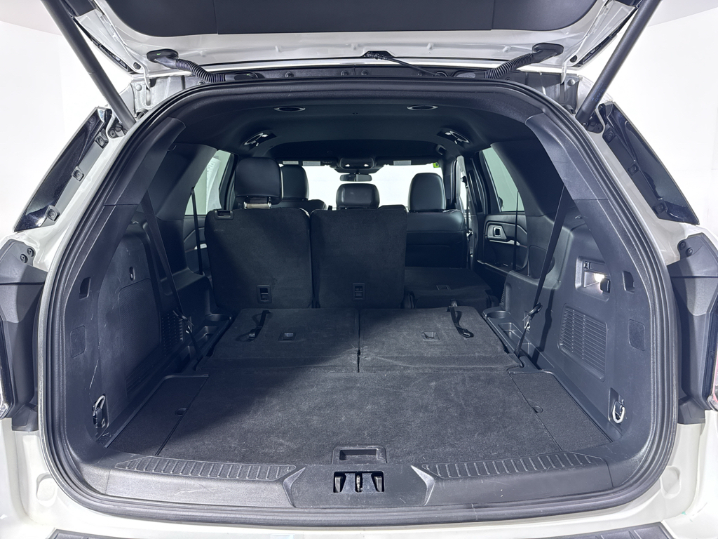 Used 2025 Ford Explorer - photo 8