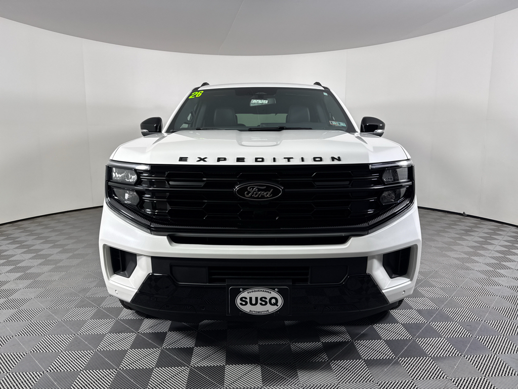 Used 2026 Ford Expedition - photo 2