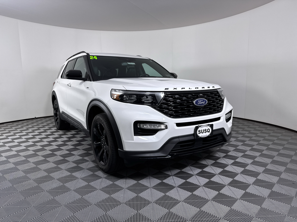 Used 2024 Ford Explorer - photo 1