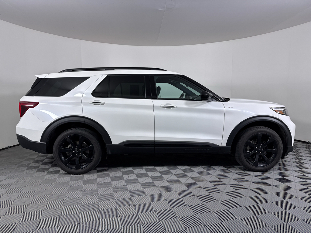 Used 2024 Ford Explorer - photo 13
