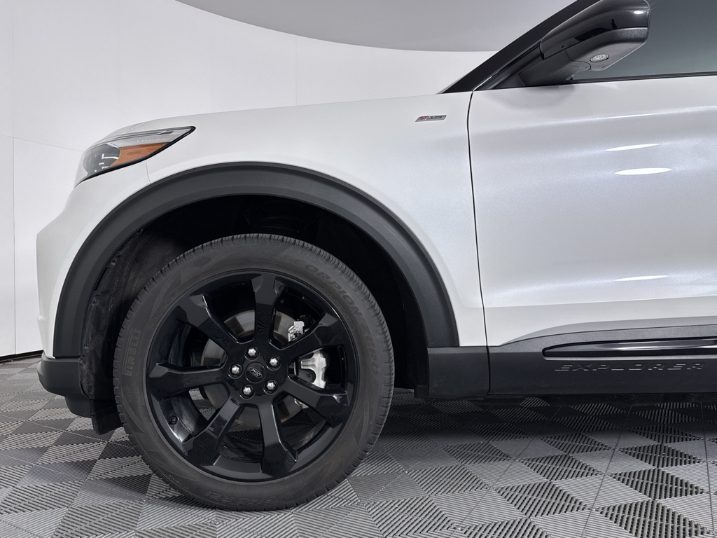 Used 2024 Ford Explorer - photo 19