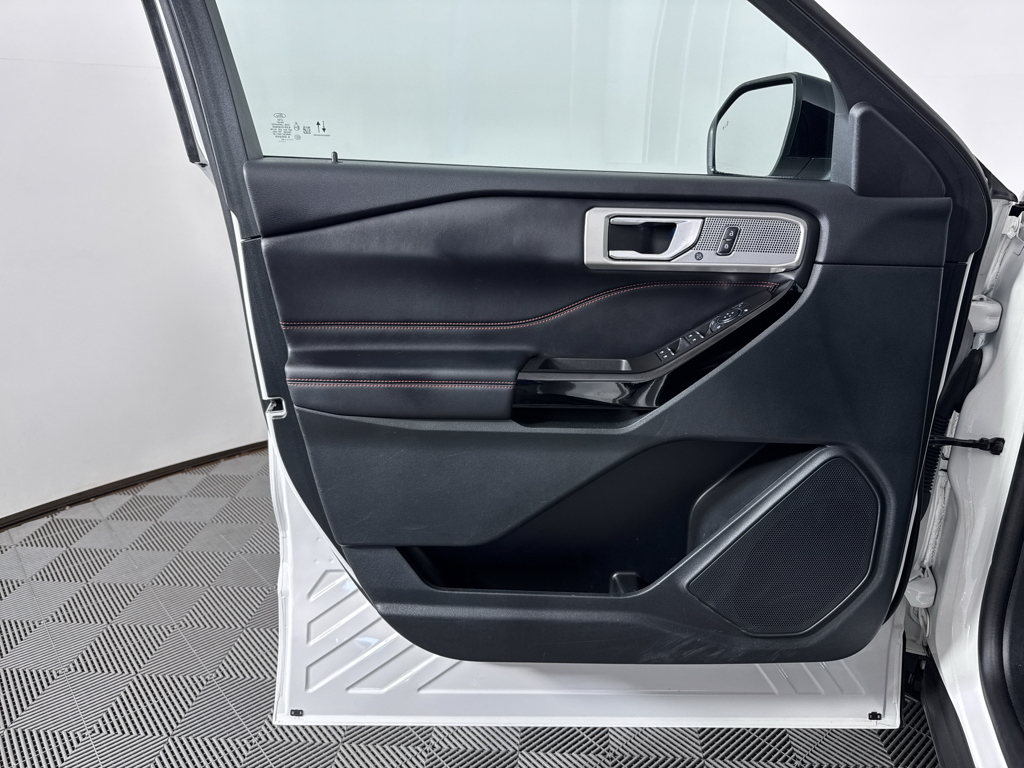 Used 2024 Ford Explorer - photo 27