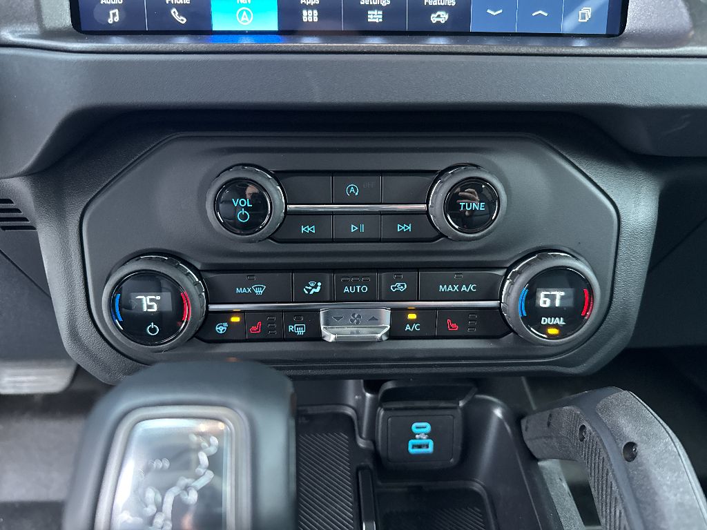 New 2025 Ford Bronco - photo 24
