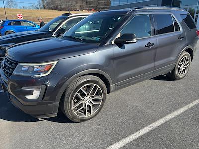 Used 2017 Ford Explorer - photo 1