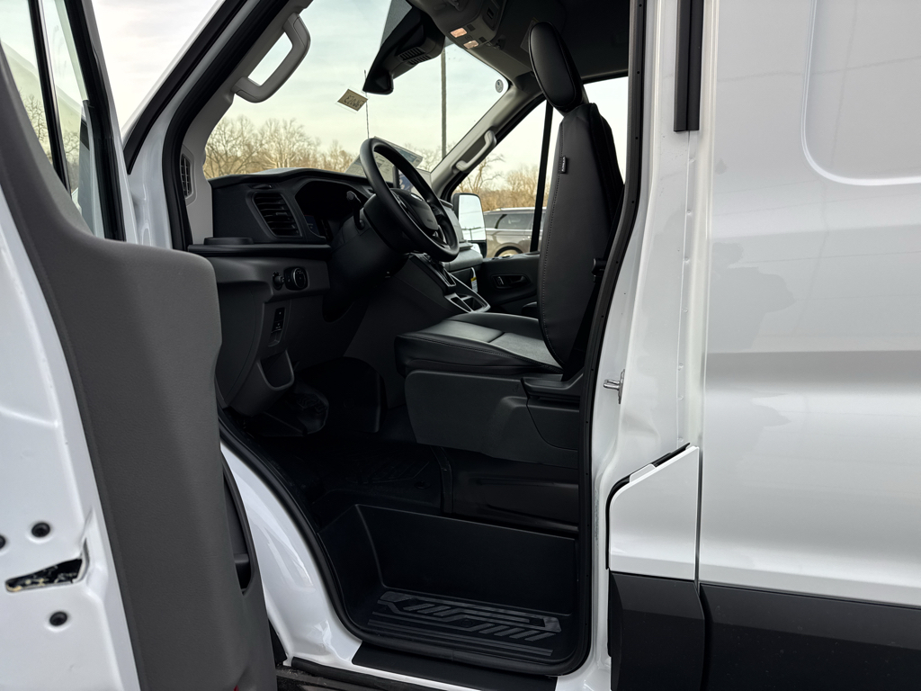 New 2026 Ford Transit 250 - photo 7