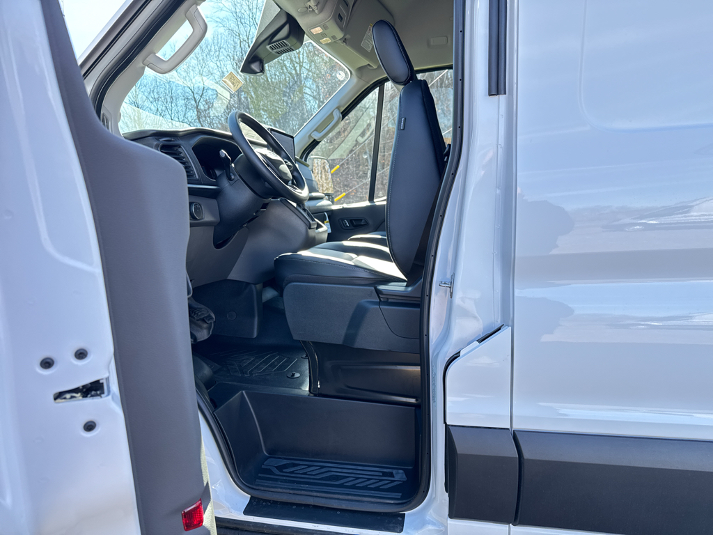 New 2026 Ford Transit 350 - photo 8