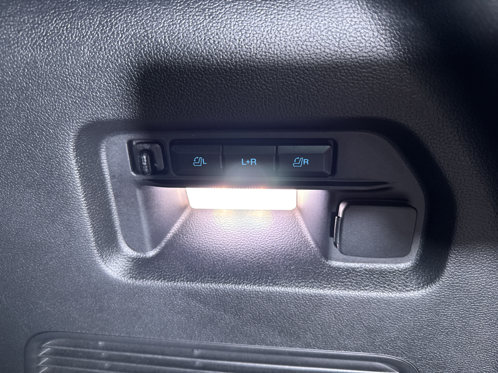 Used 2023 Ford Explorer - photo 10
