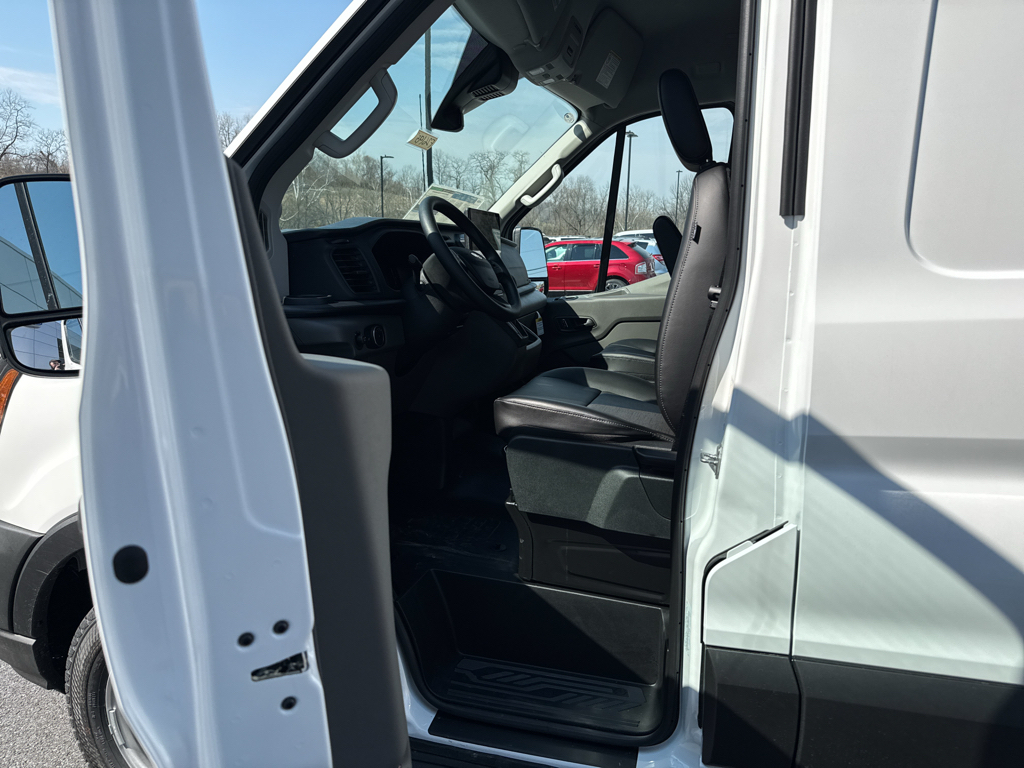 New 2026 Ford Transit 250 - photo 7