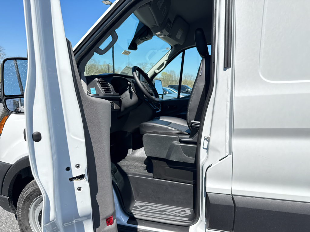 New 2026 Ford Transit 250 - photo 7