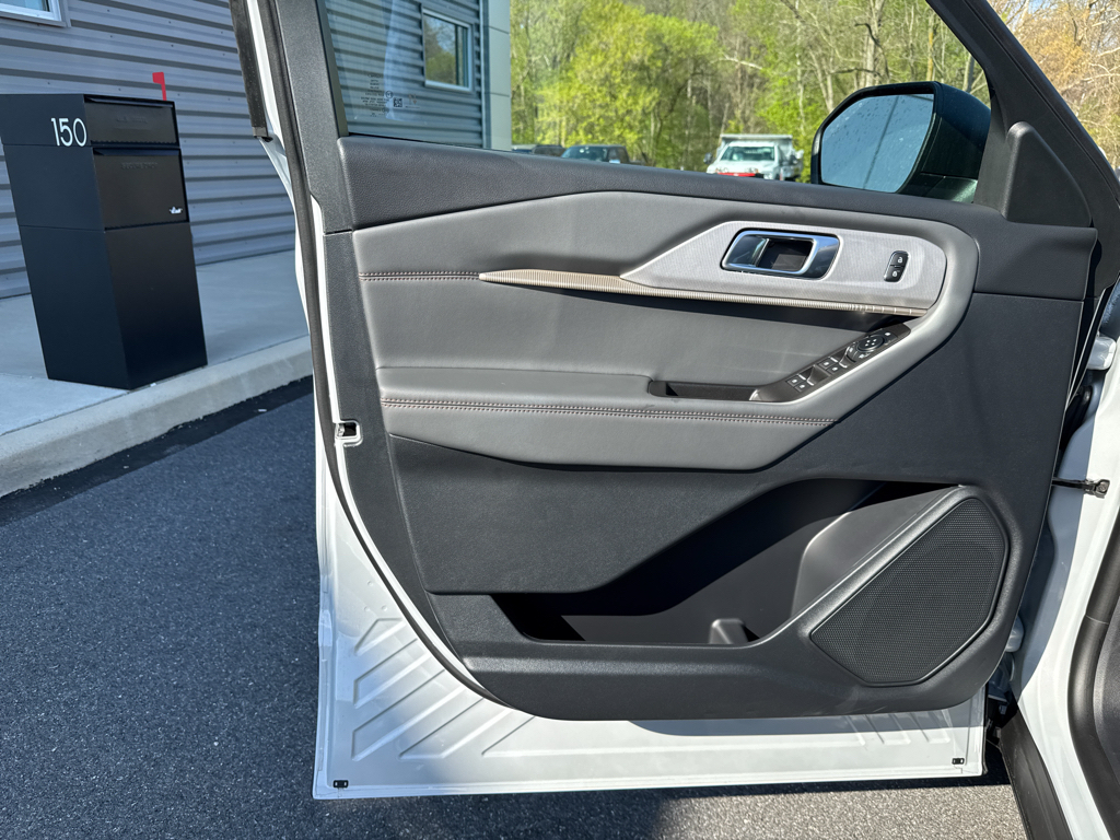 New 2026 Ford Explorer - photo 26