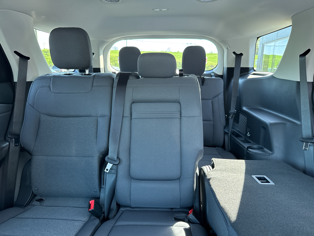 New 2026 Ford Explorer - photo 8